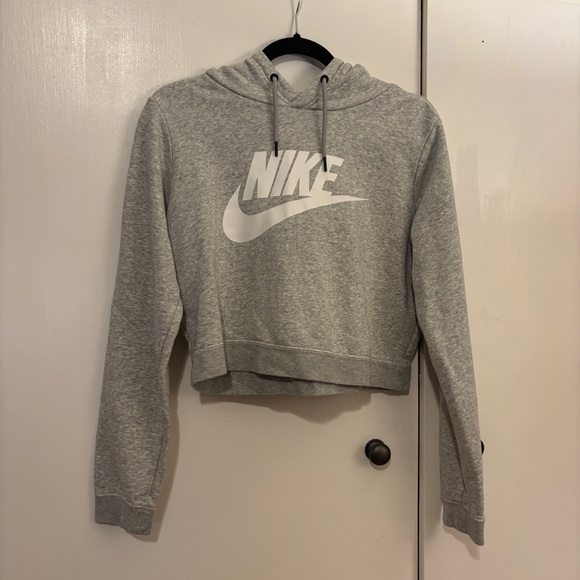 Nike Sportswear Cropped Gray Logo Hoodie Sweatshirt Size Medium - Picture 1 of 3
